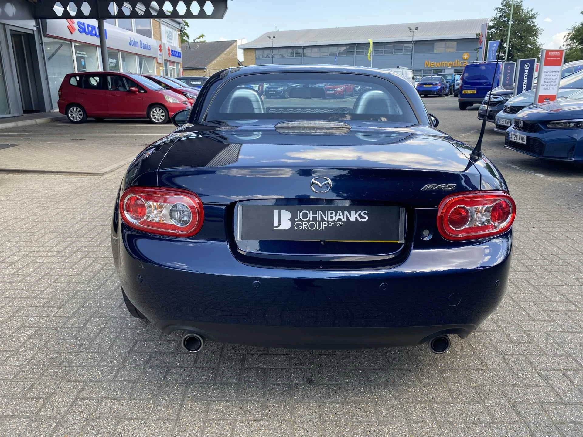 Vehicle image 6