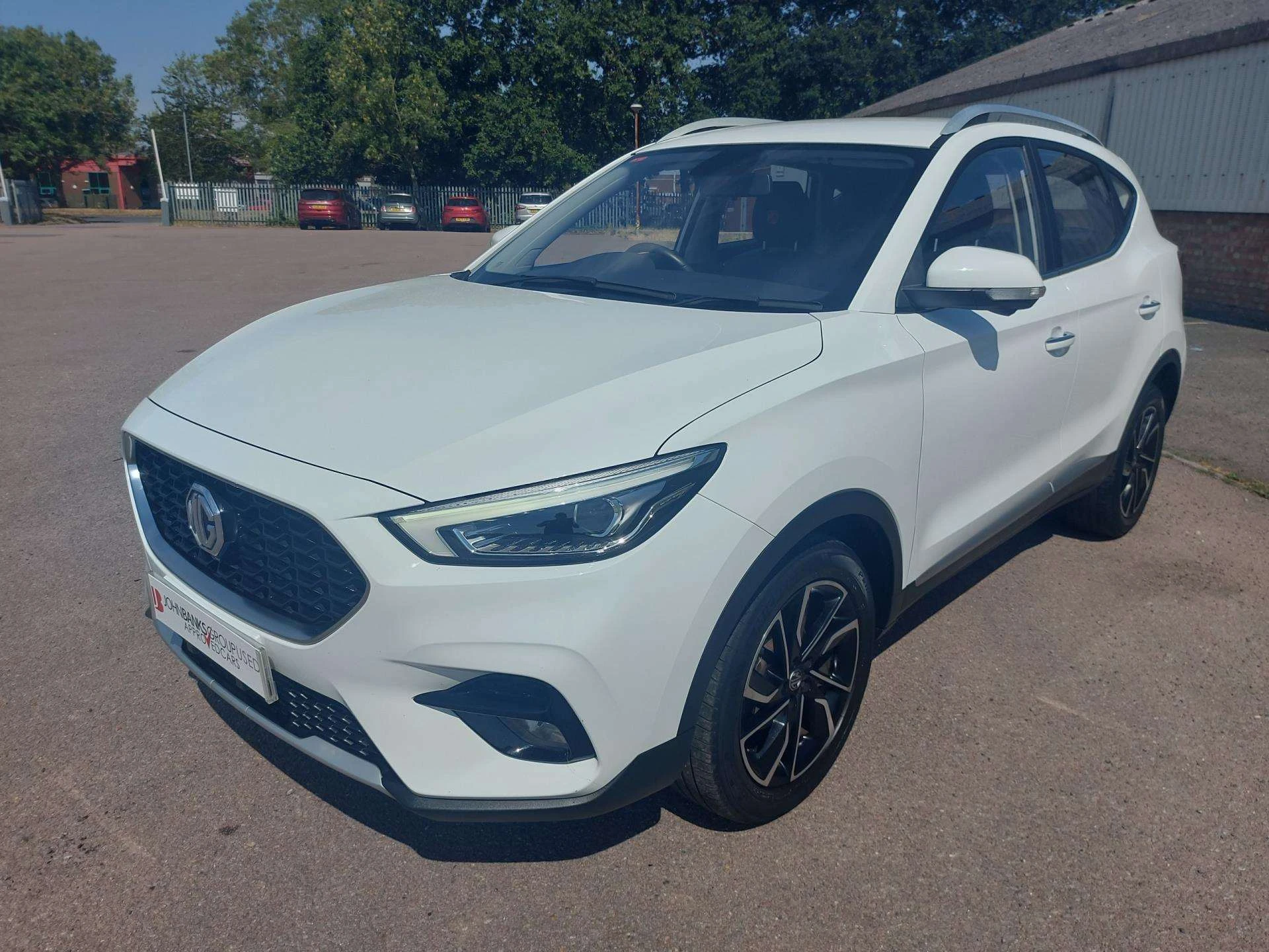 Vehicle image 3