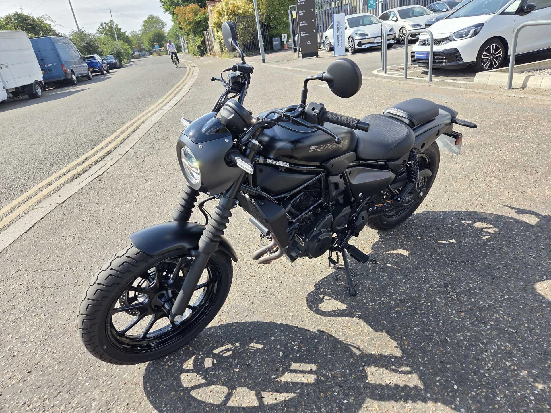 Vehicle image 7