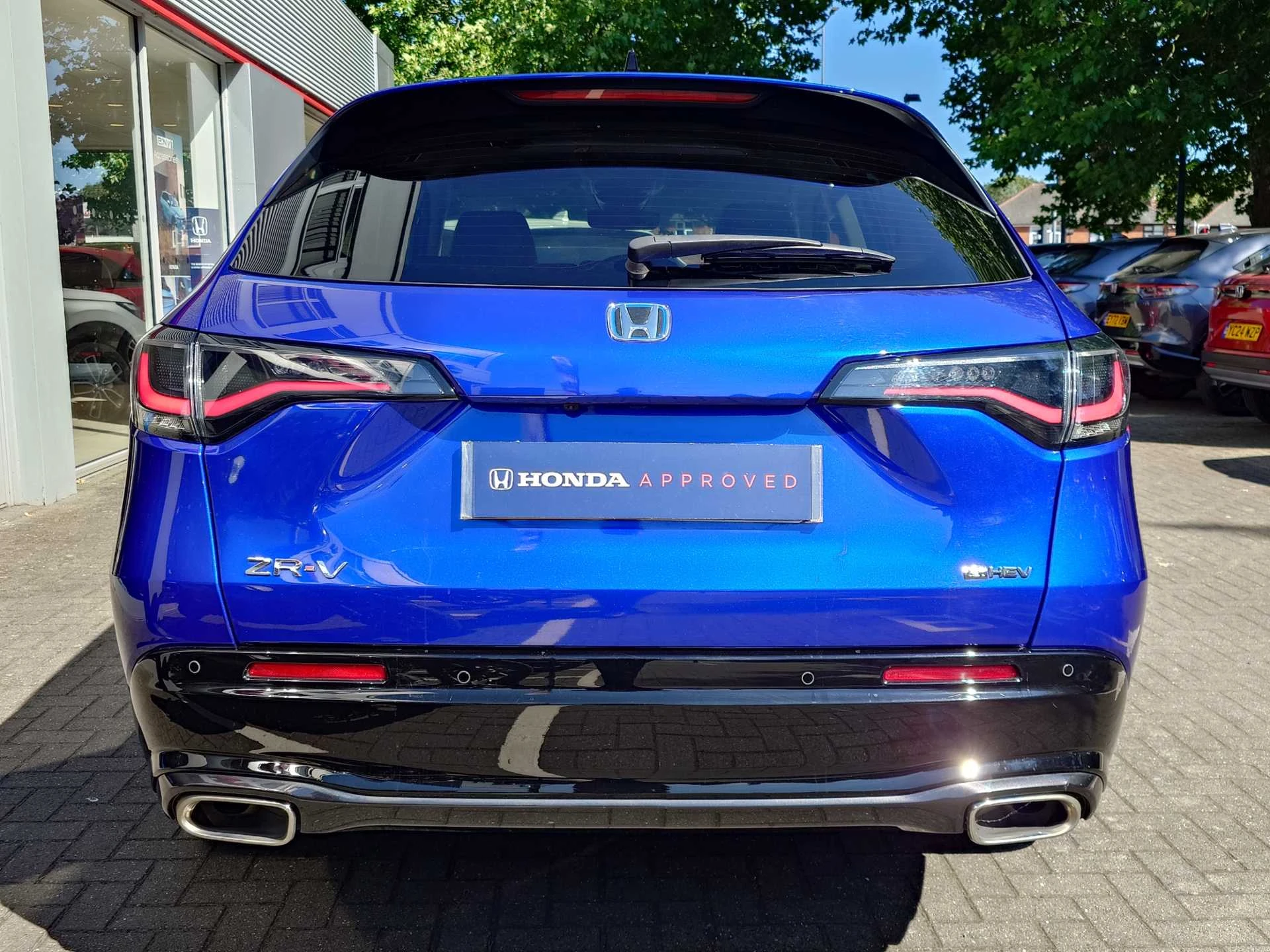 Vehicle image 6