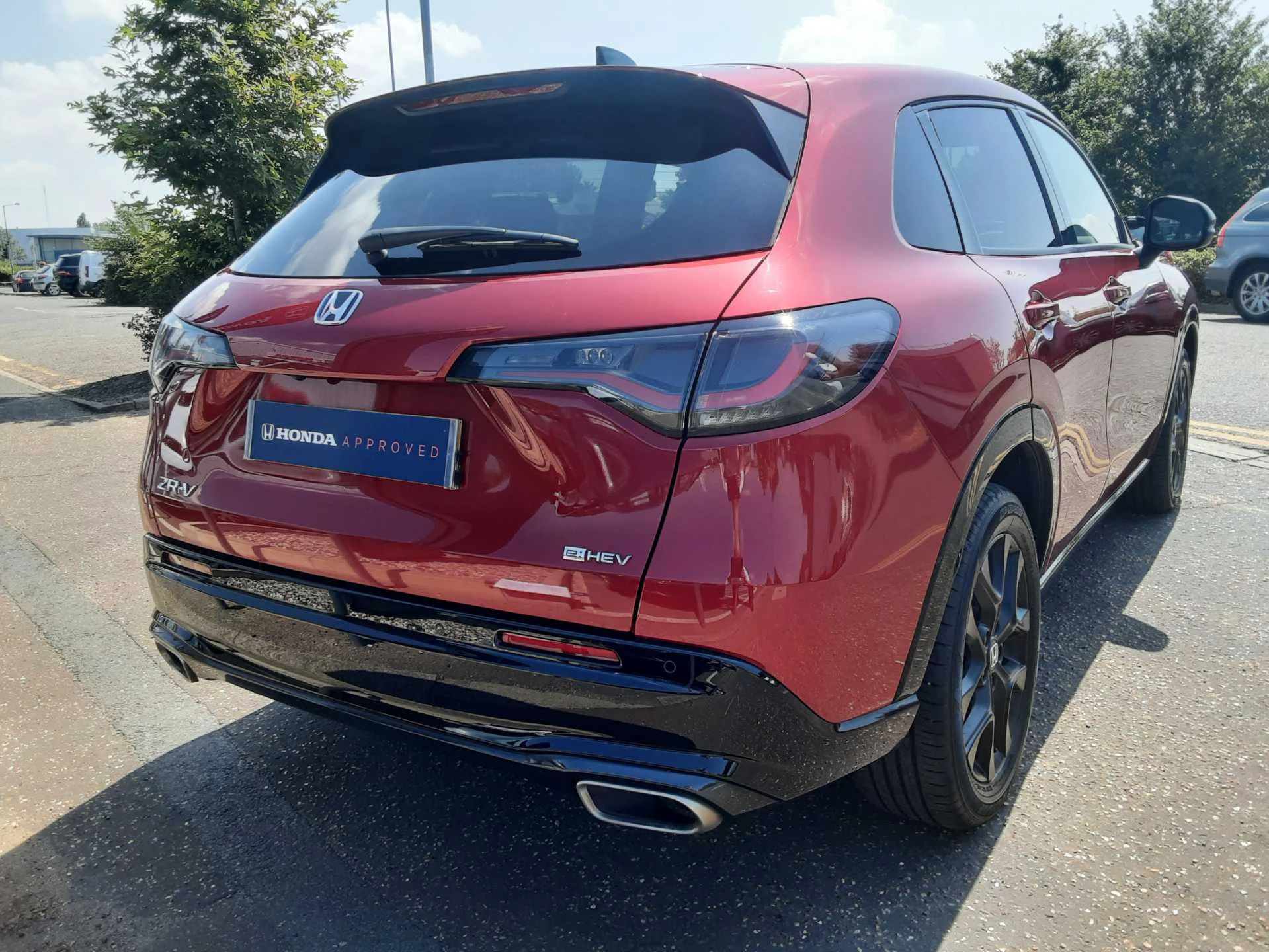 Vehicle image 5