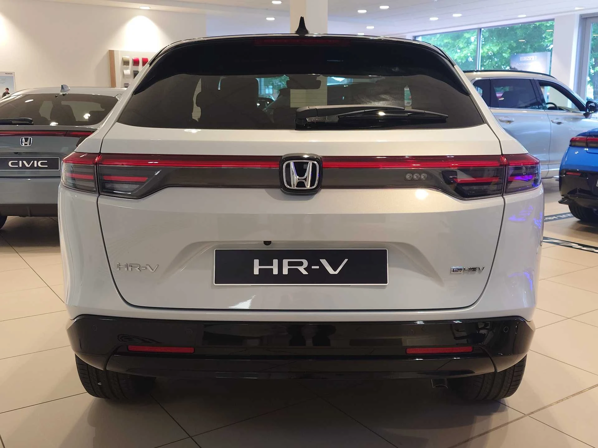 Vehicle image 7