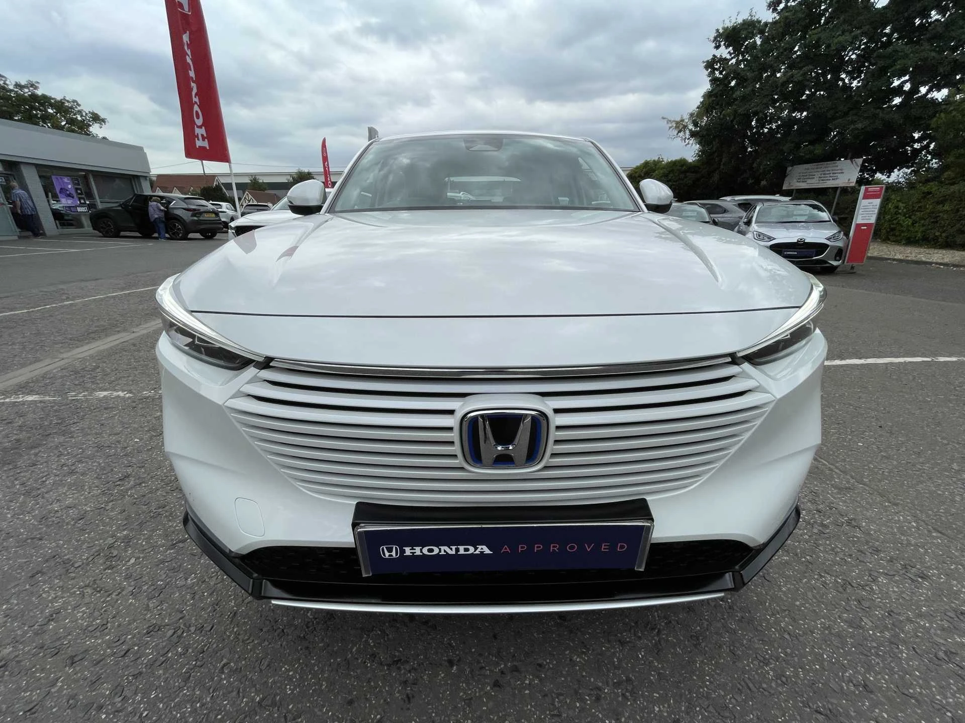 Vehicle image 6