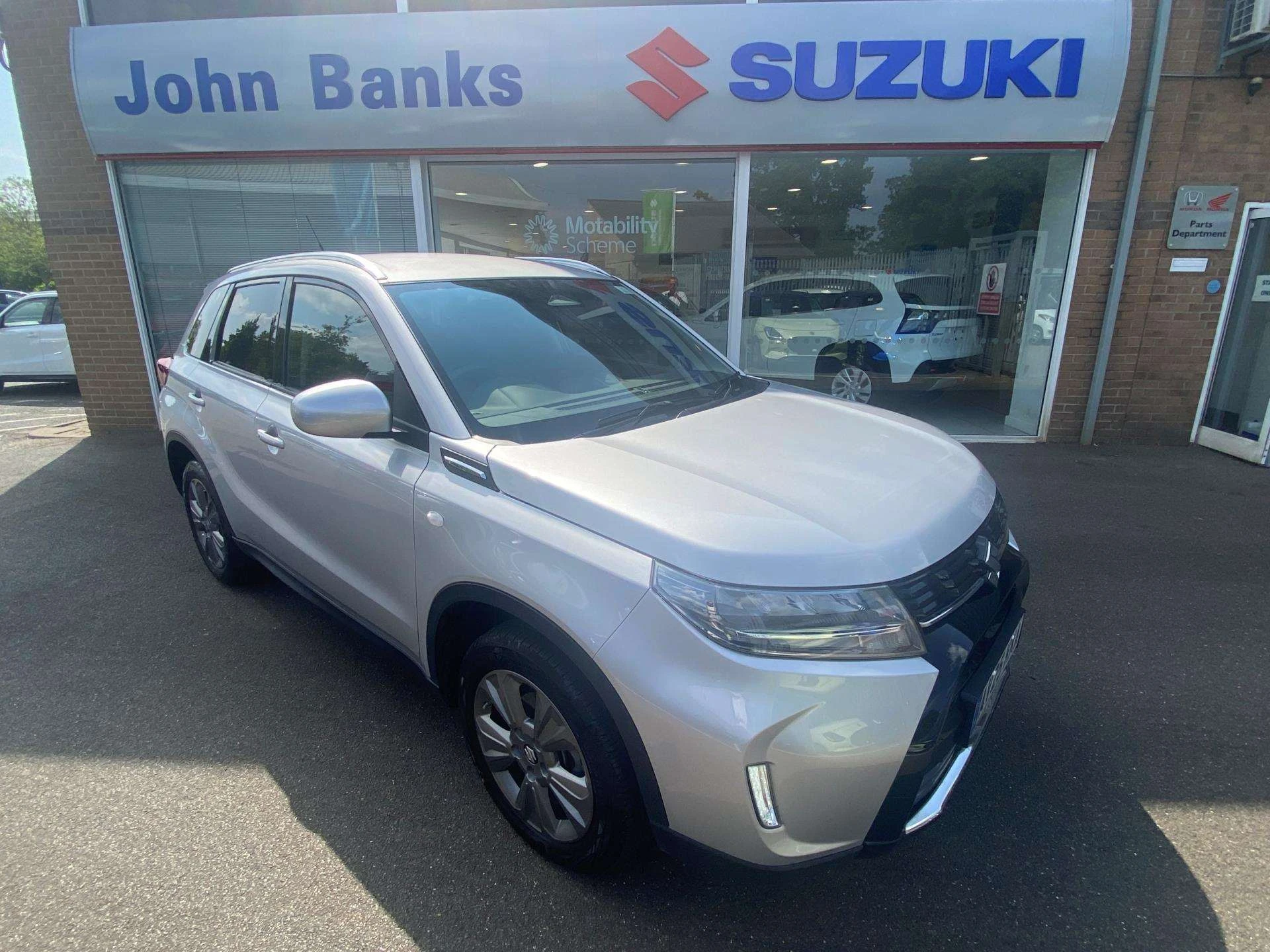 Vehicle image 3