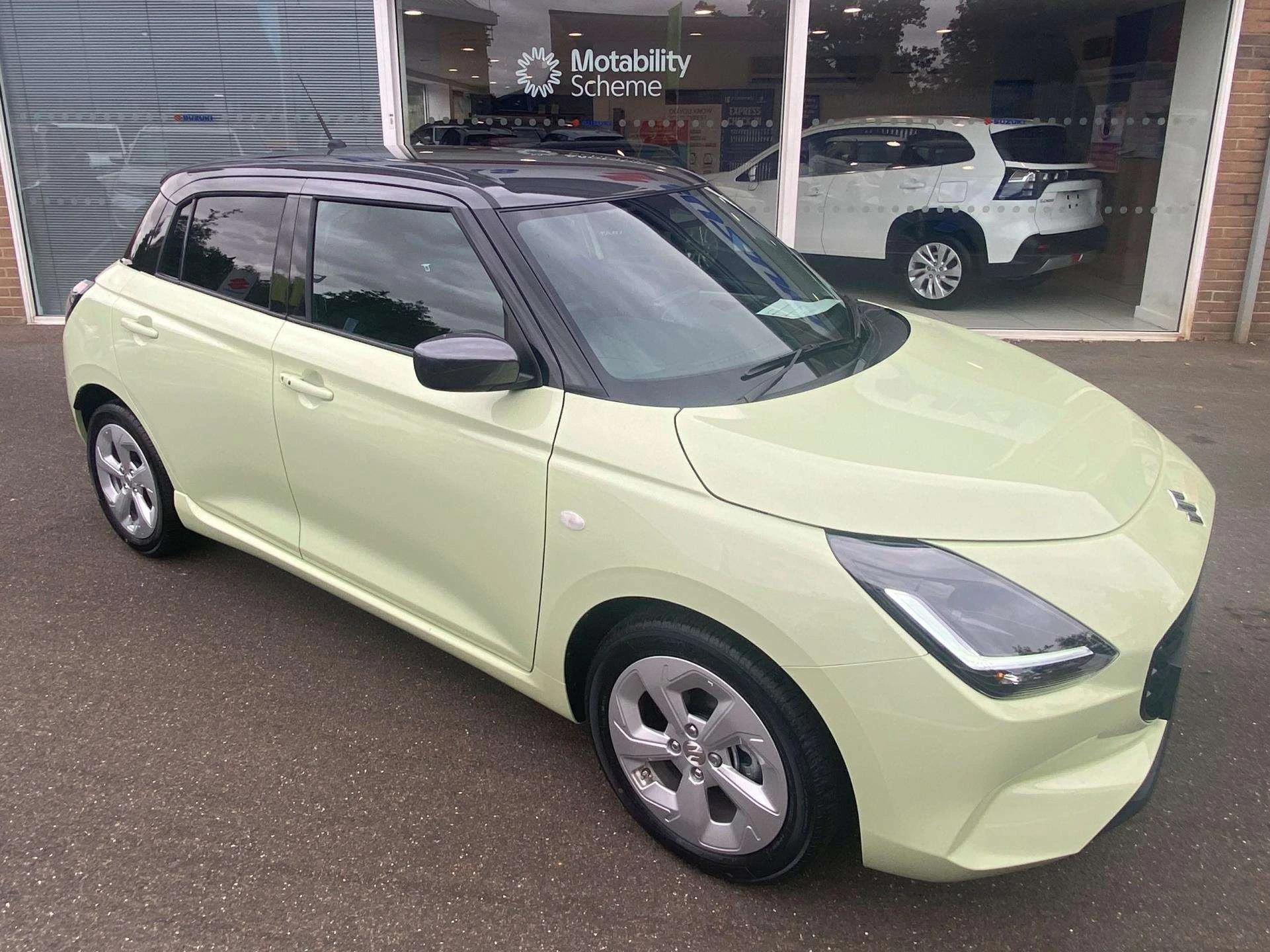 Vehicle image 1