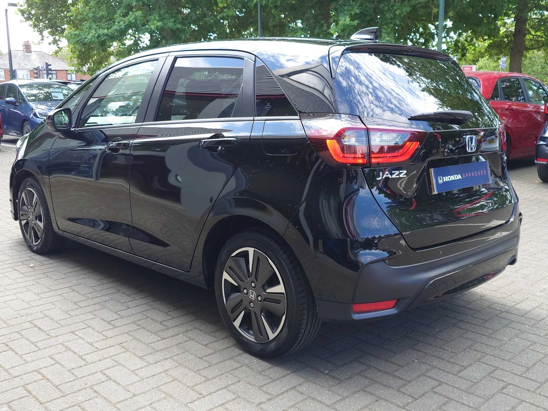 Vehicle image 3