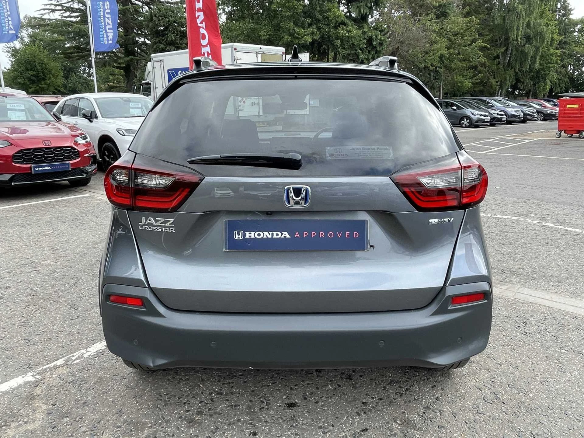 Vehicle image 7