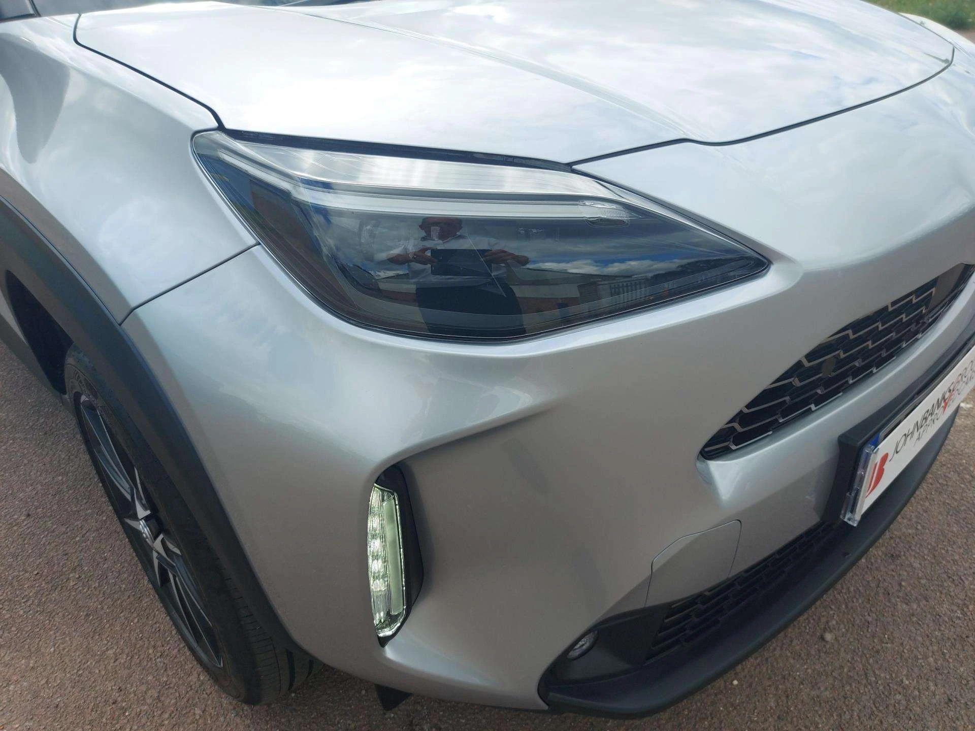 Vehicle image 7