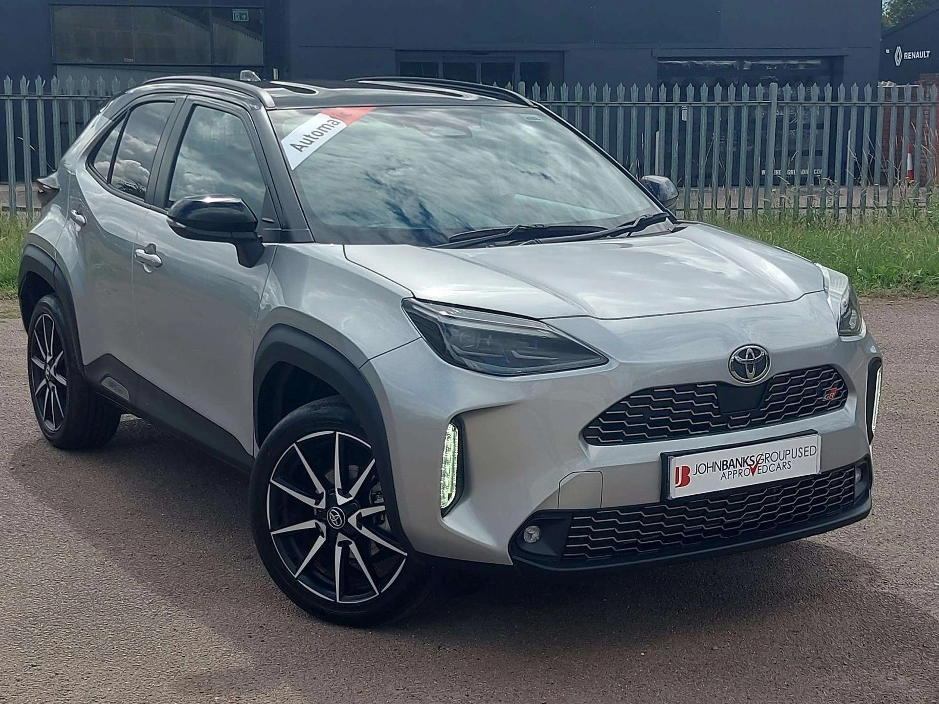 Vehicle image 4