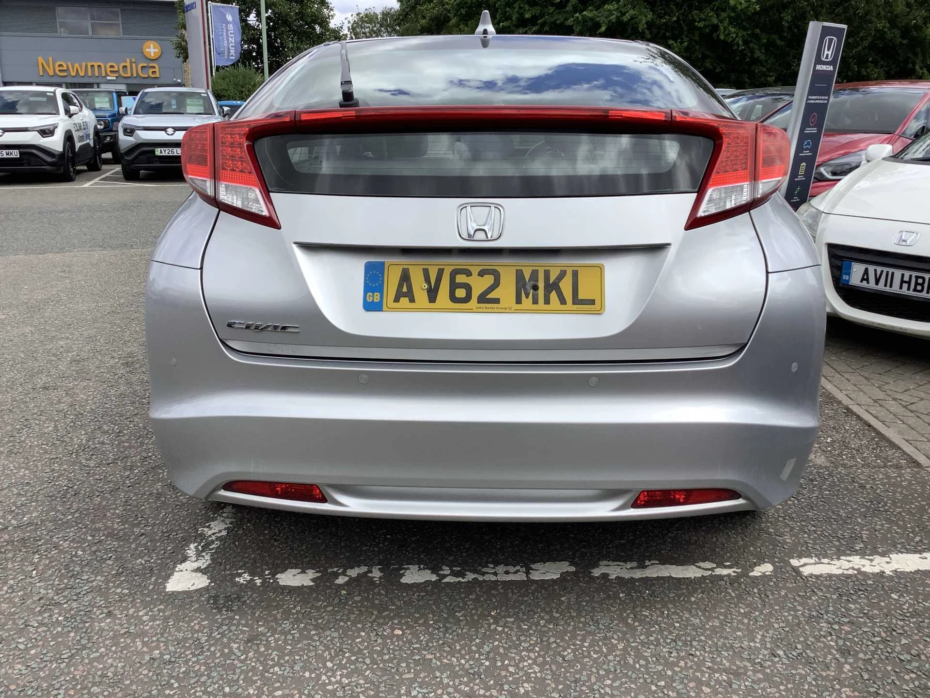 Vehicle image 5