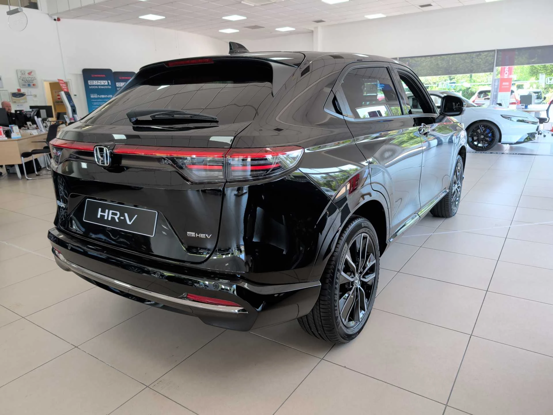 Vehicle image 7