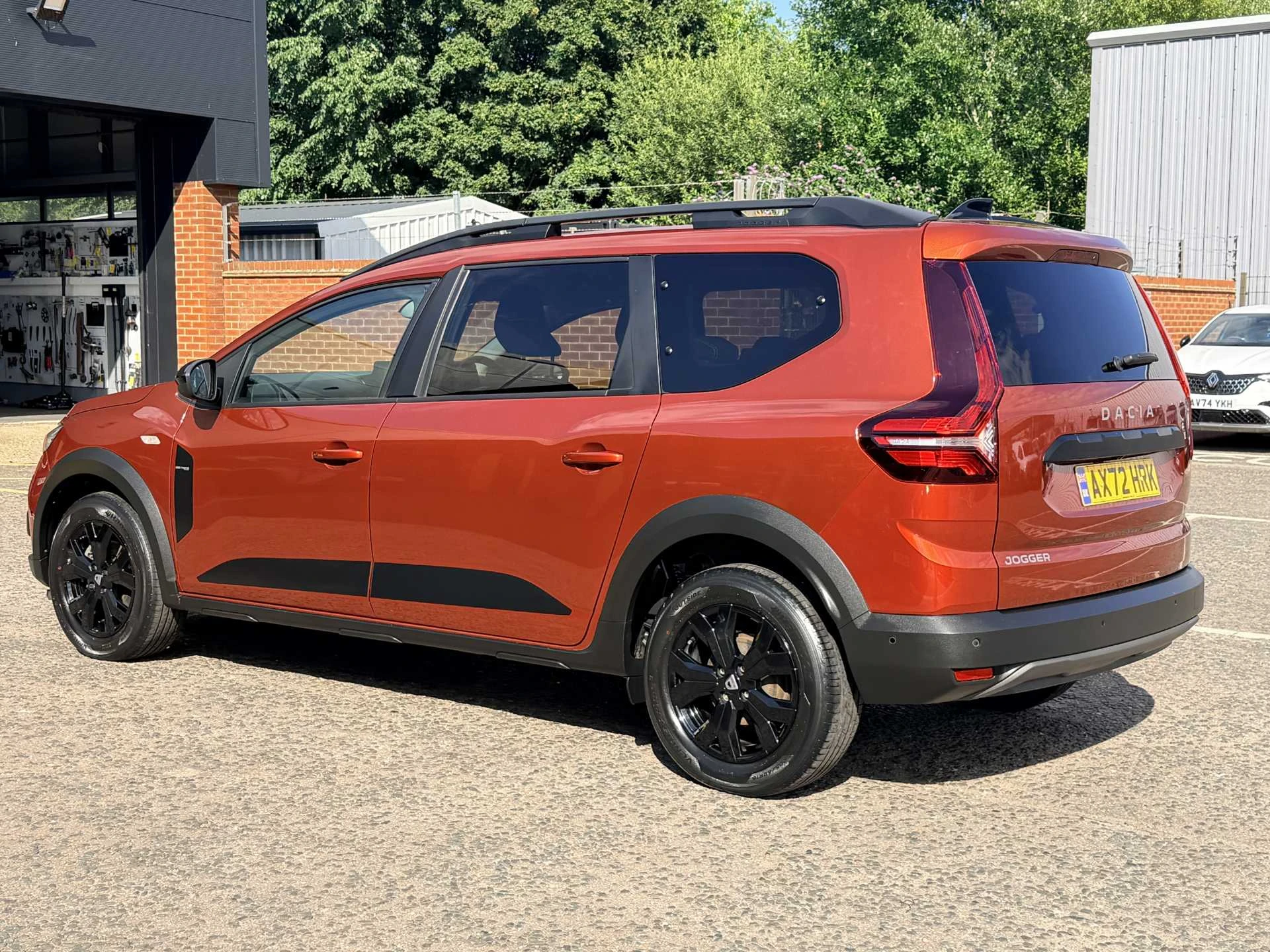 Vehicle image 3