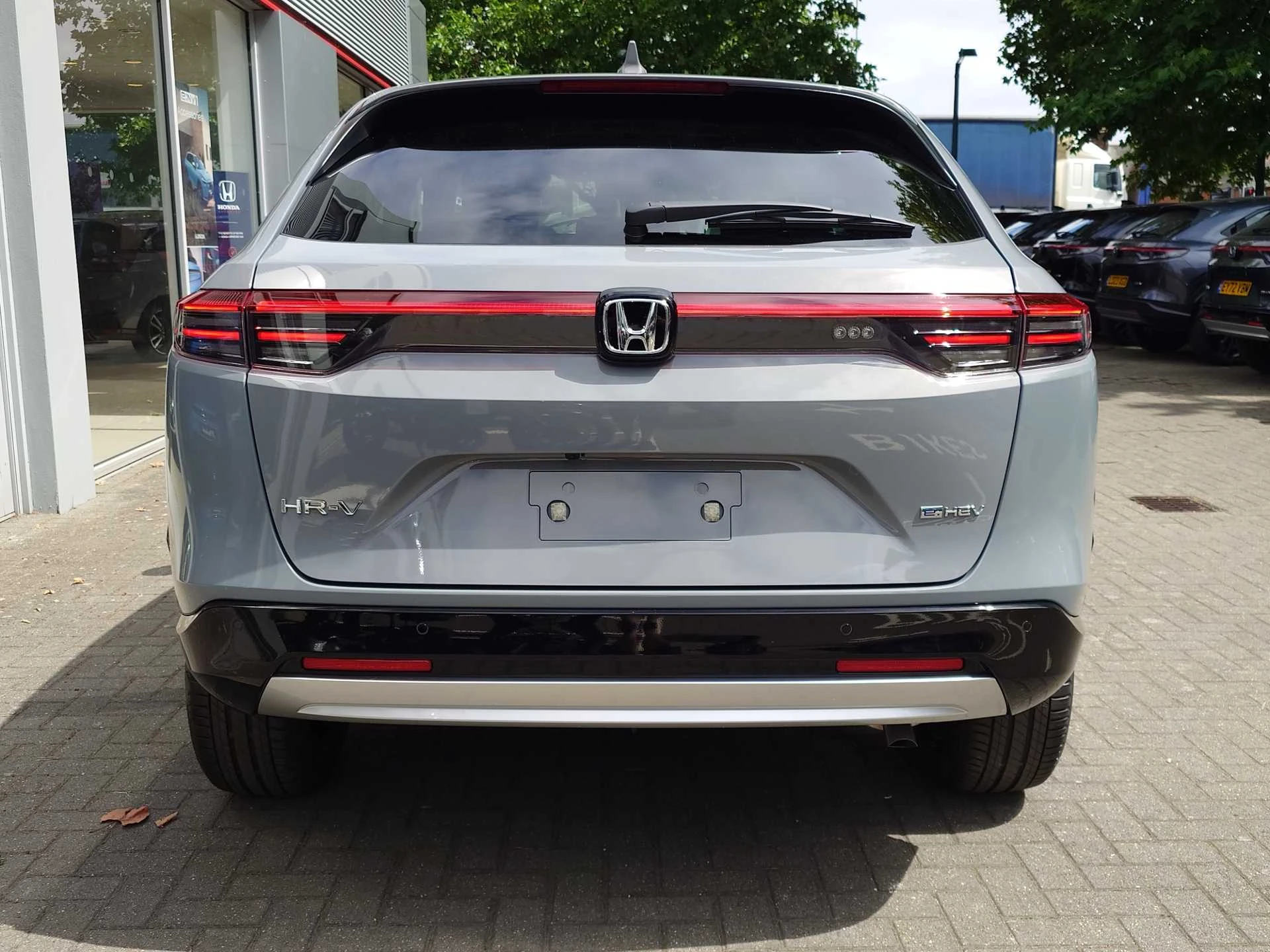 Vehicle image 7