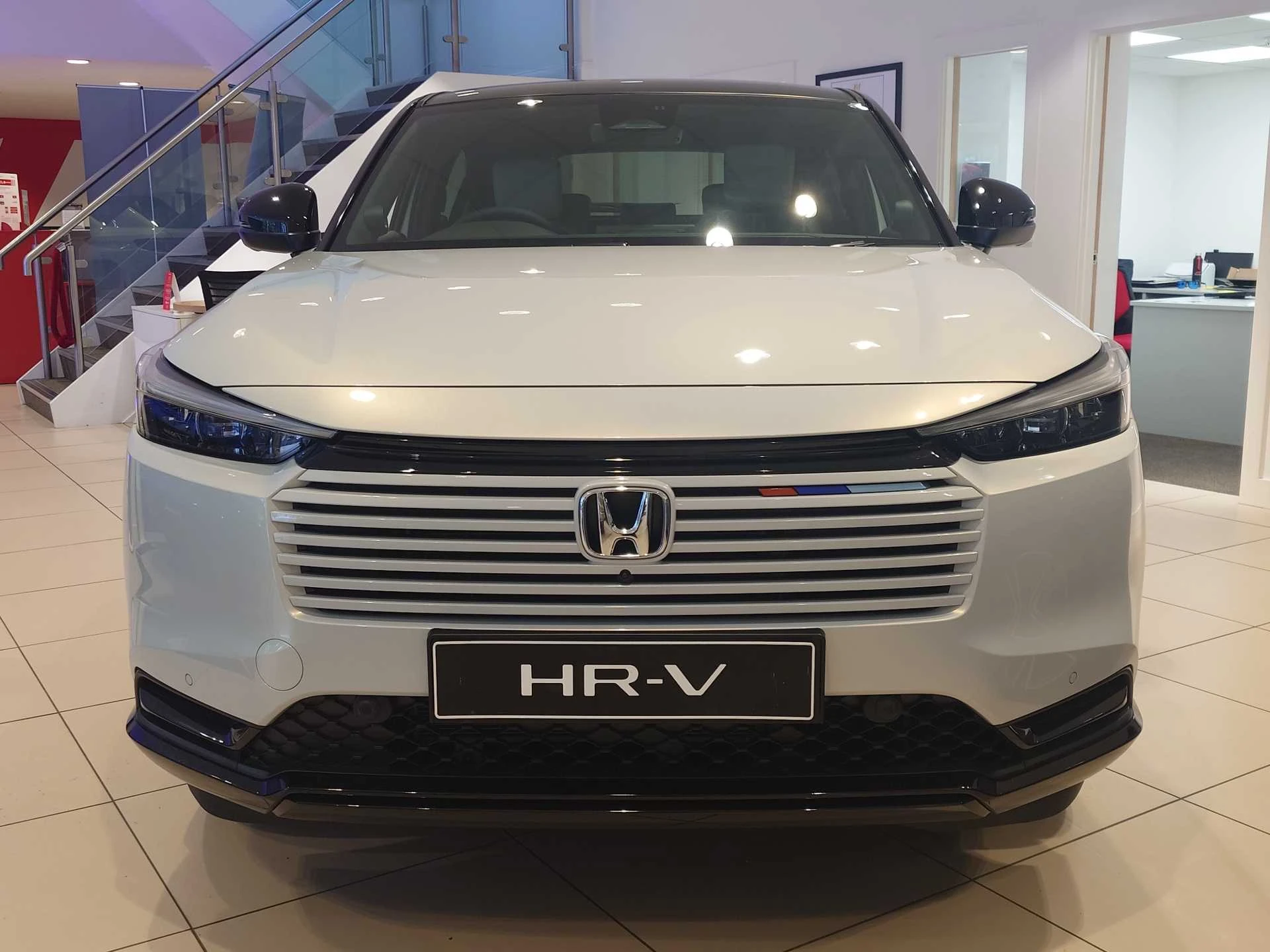 Vehicle image 6