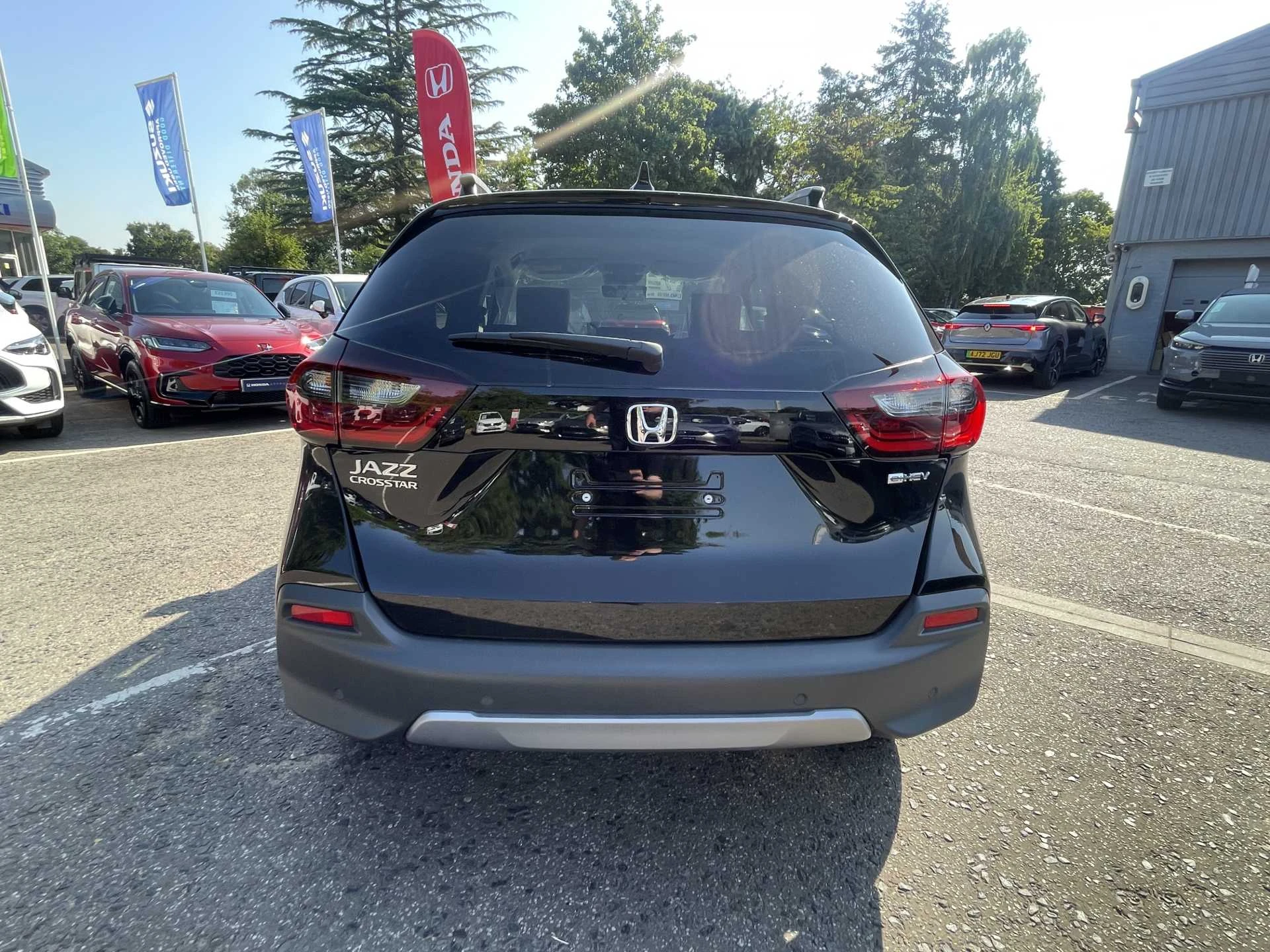 Vehicle image 6