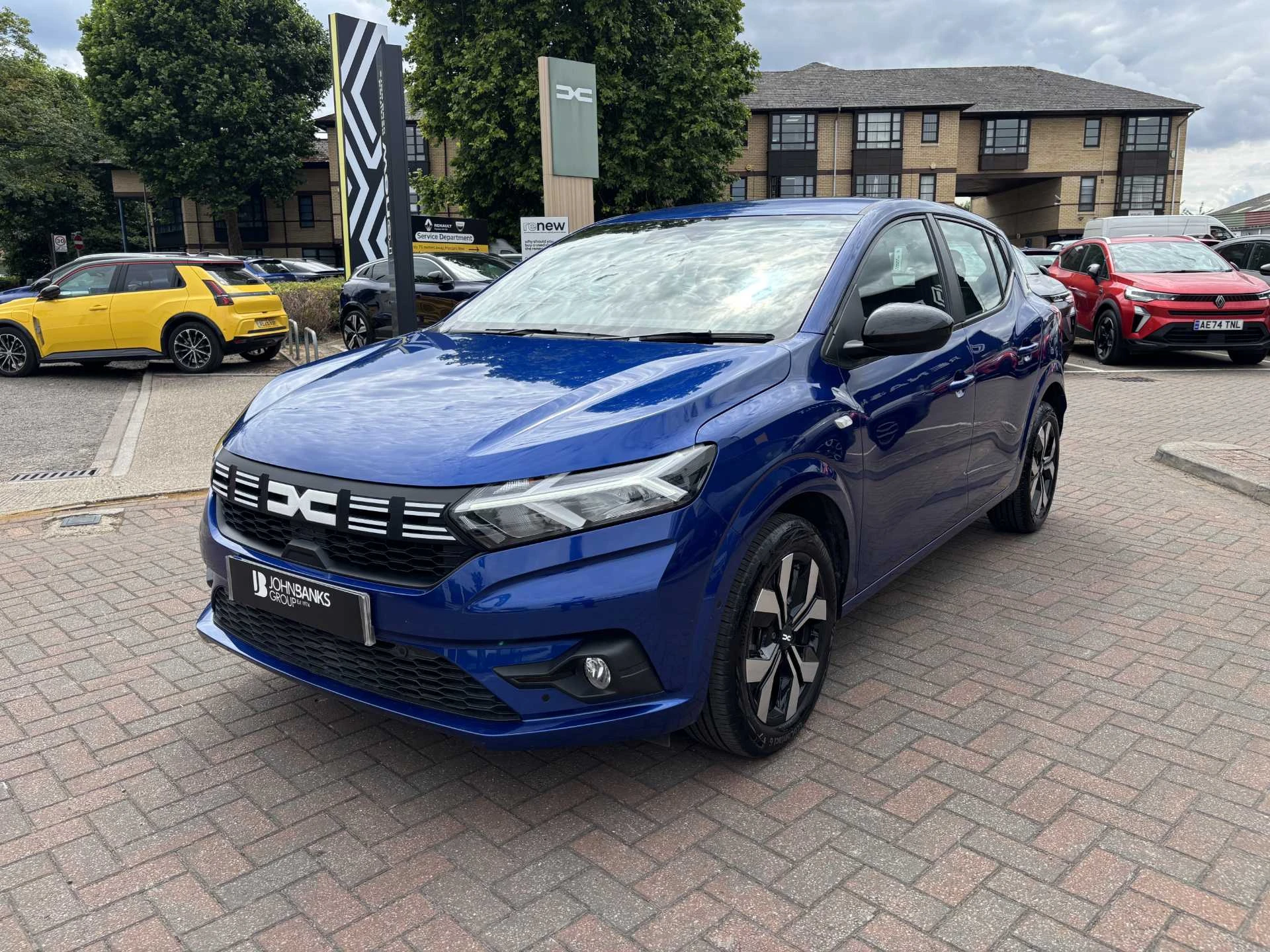 Vehicle image 7