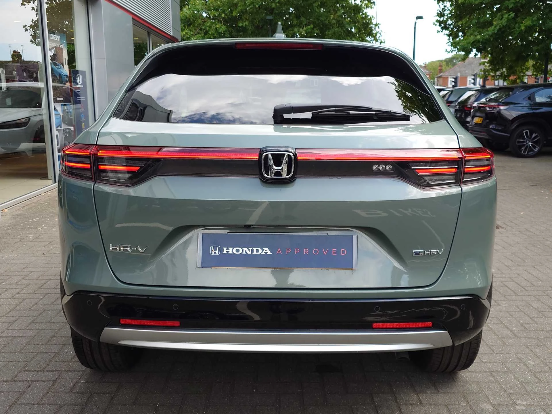 Vehicle image 7
