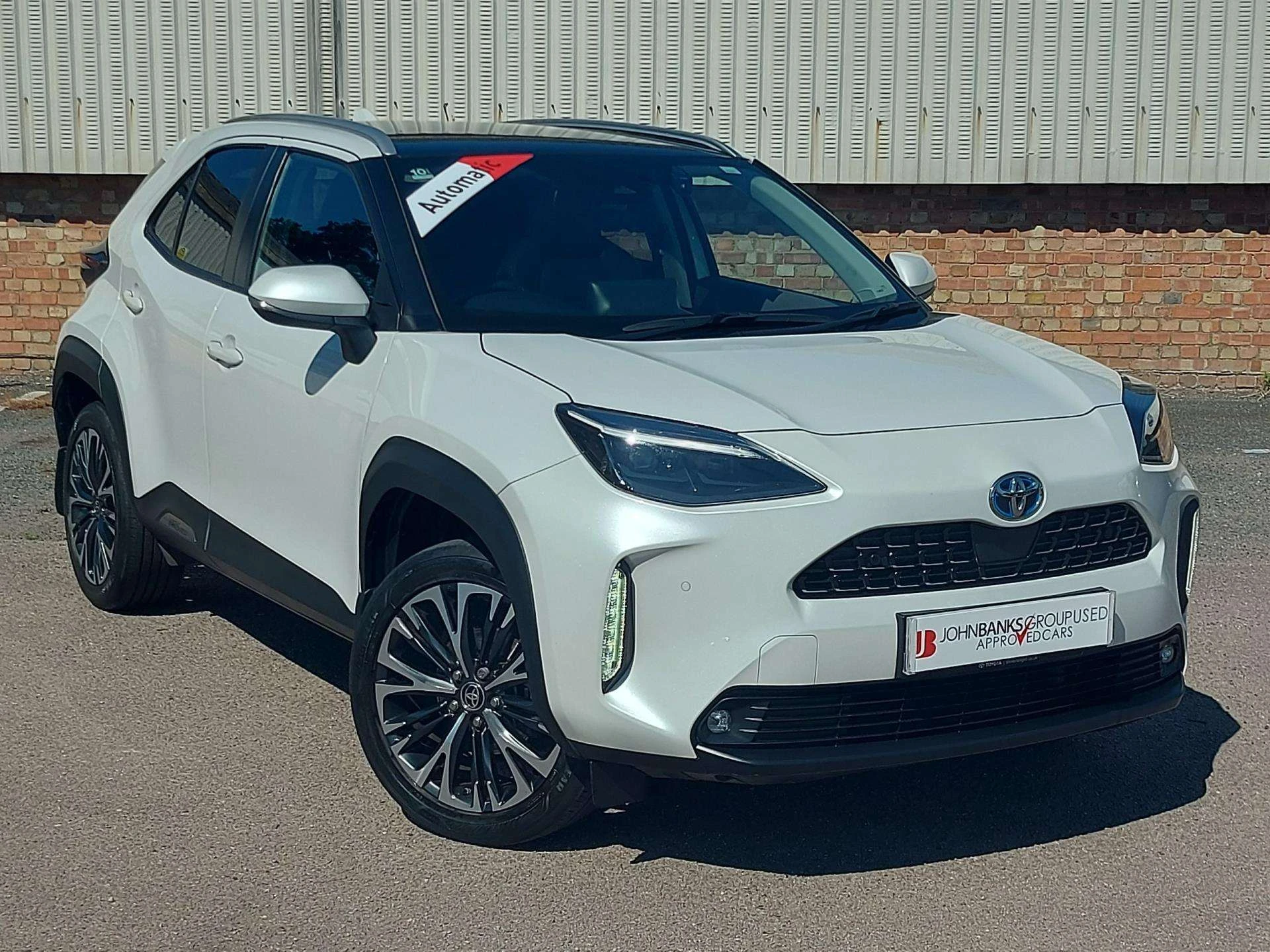 Vehicle image 4