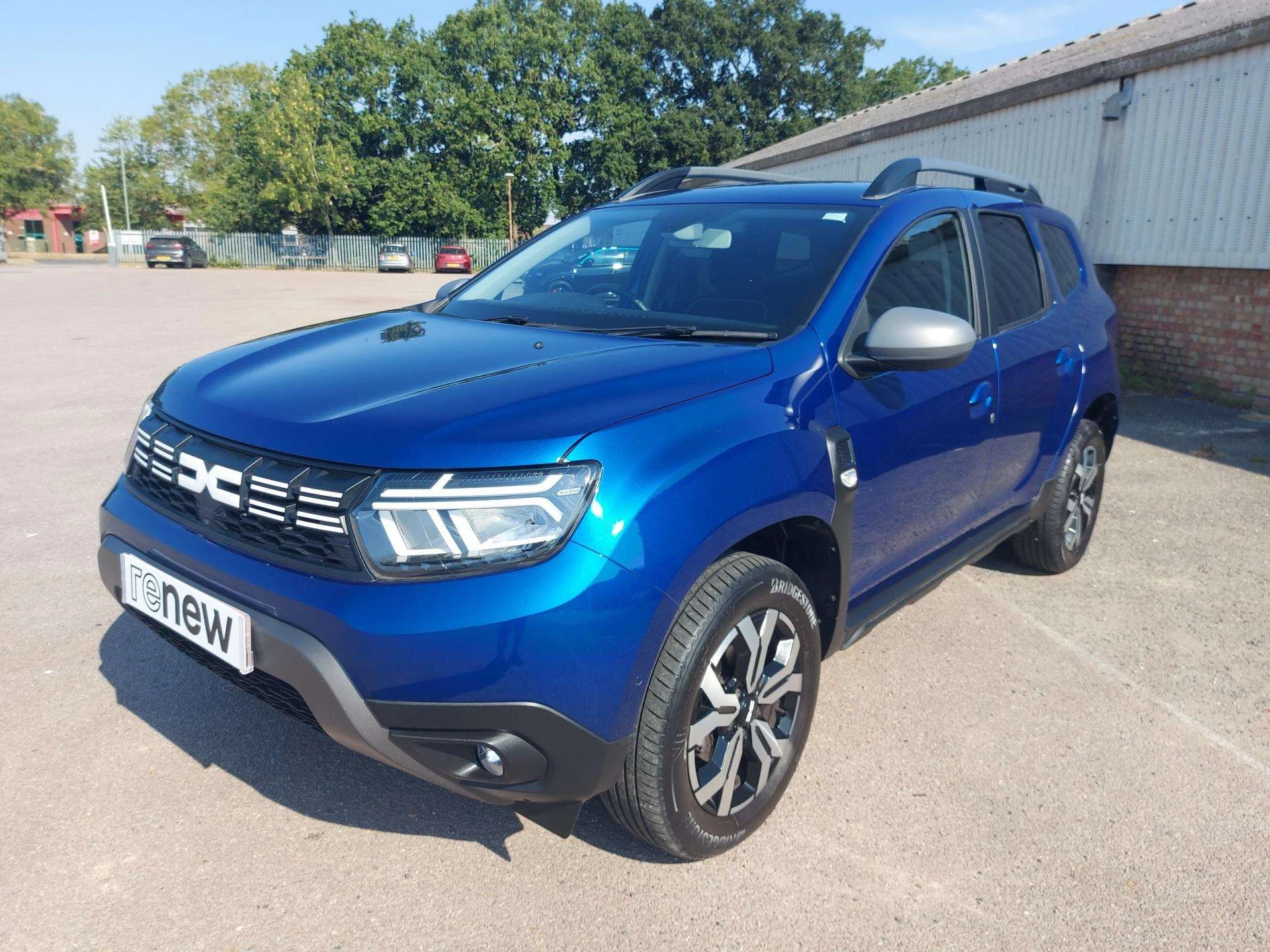 Vehicle image 3