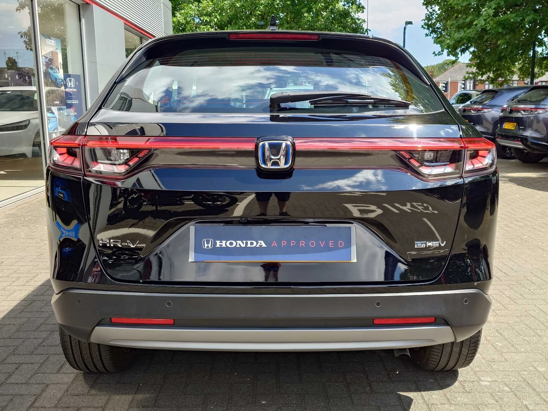 Vehicle image 7