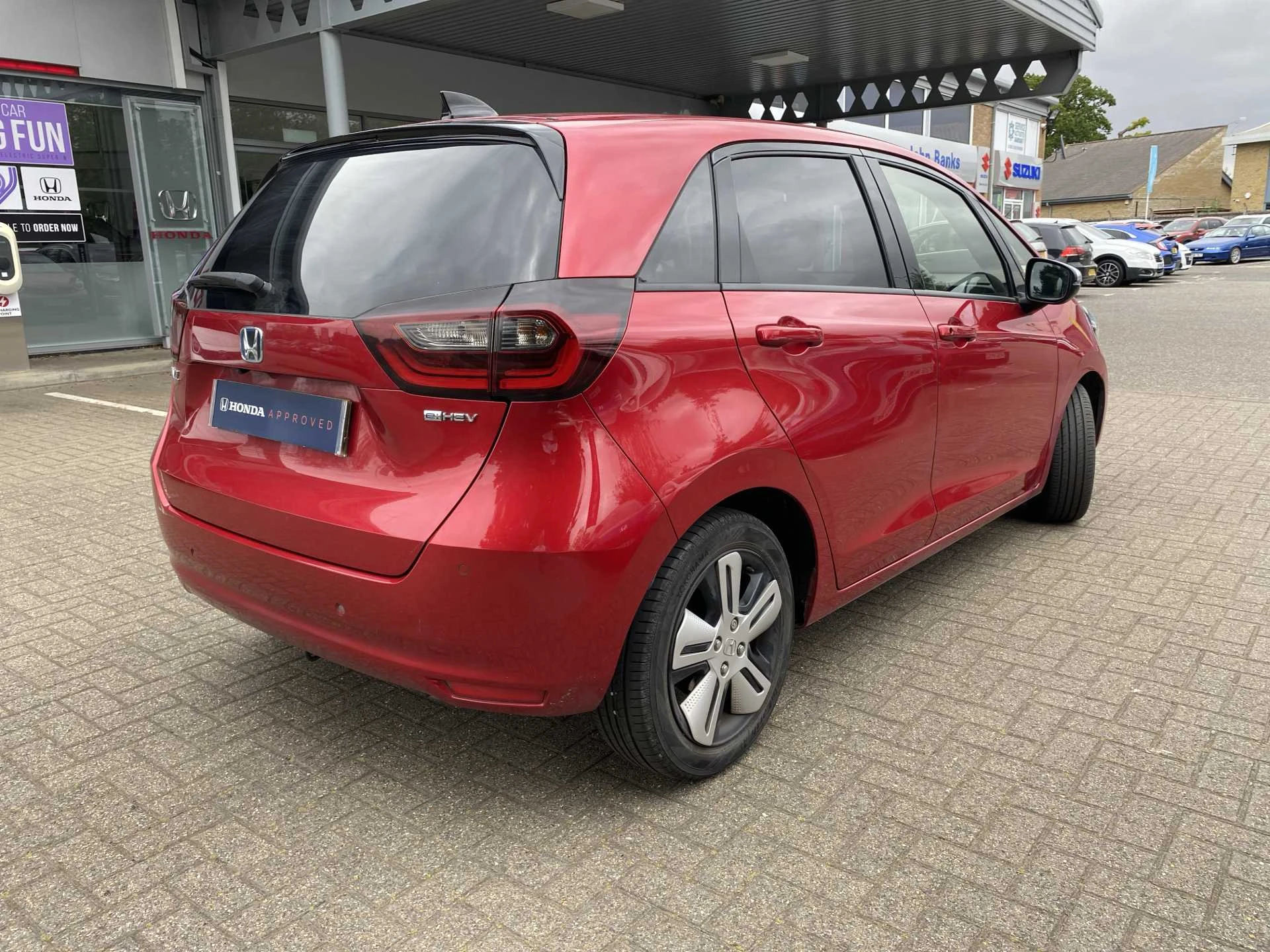 Vehicle image 7
