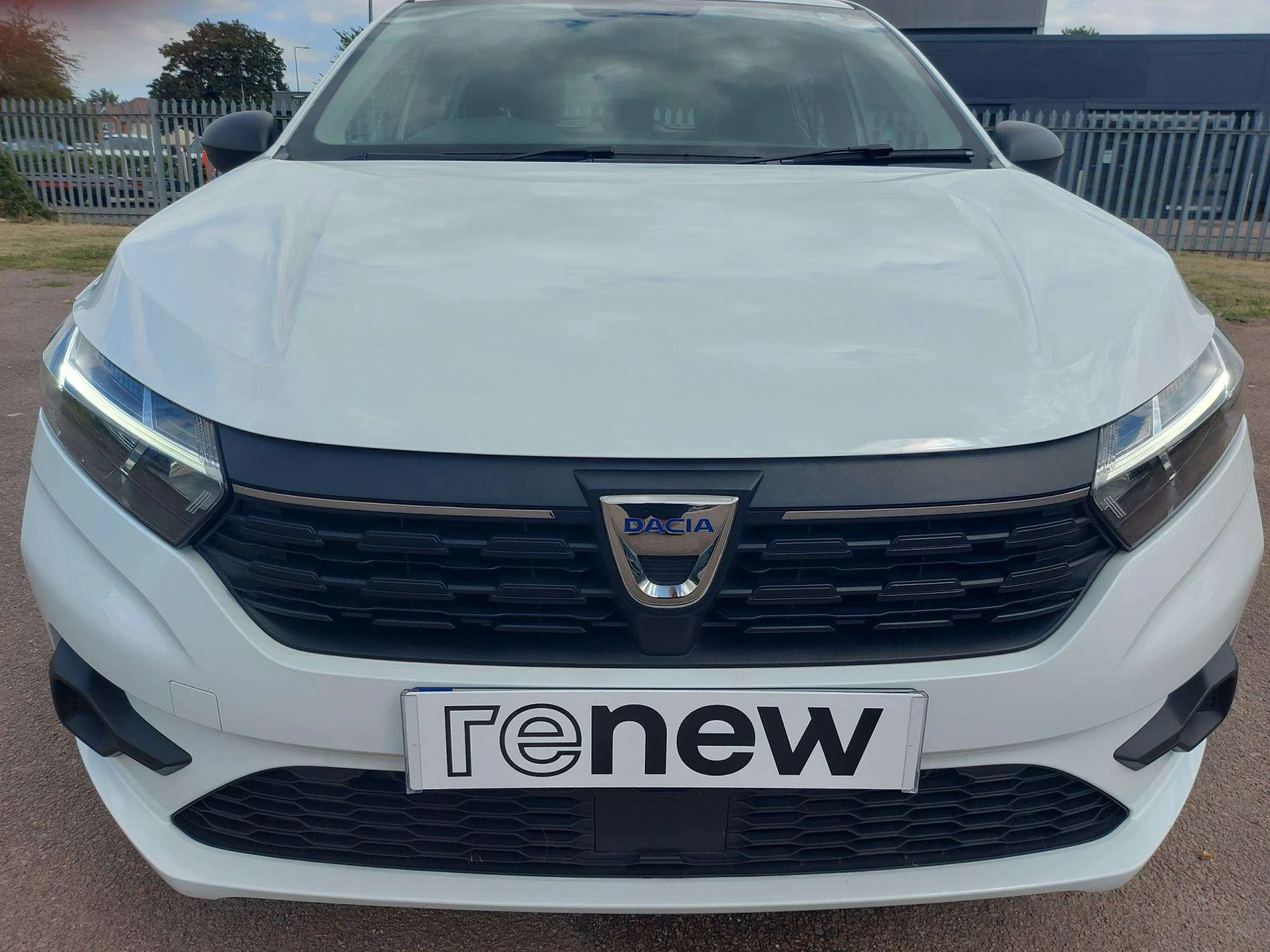 Vehicle image 6