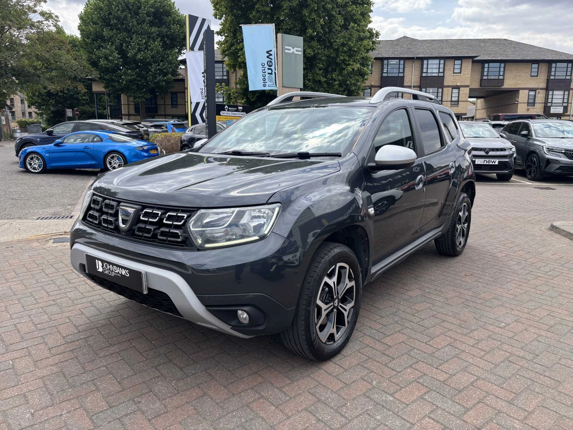 Vehicle image 6