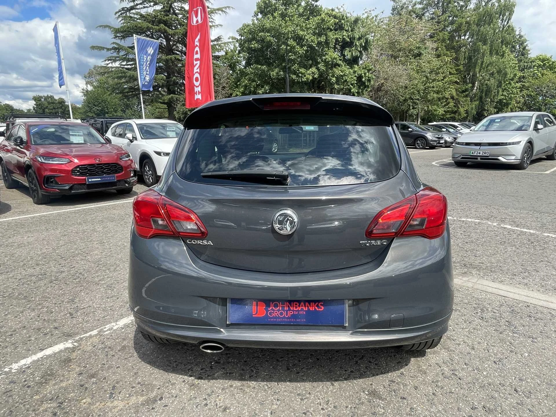 Vehicle image 7