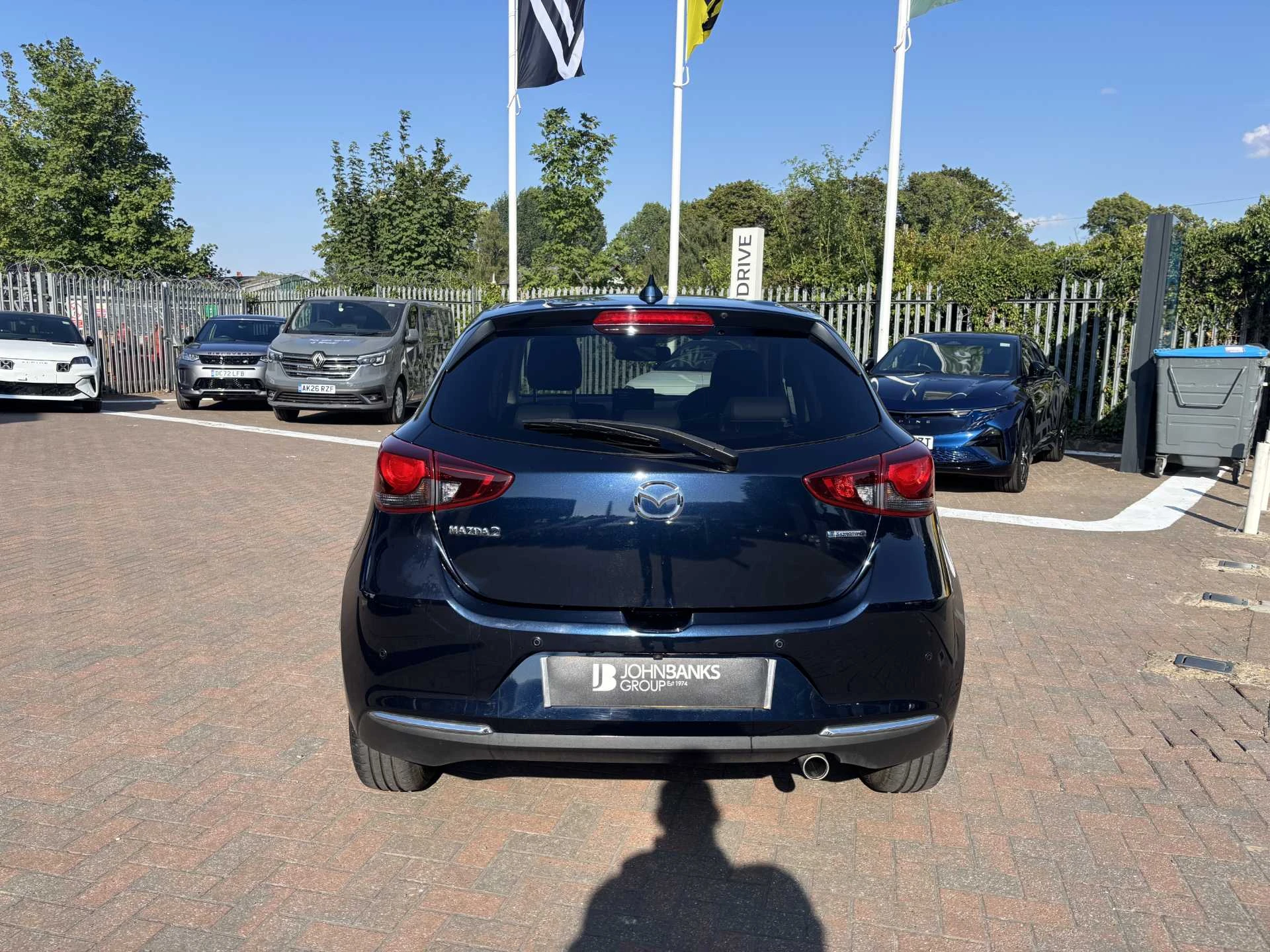 Vehicle image 3