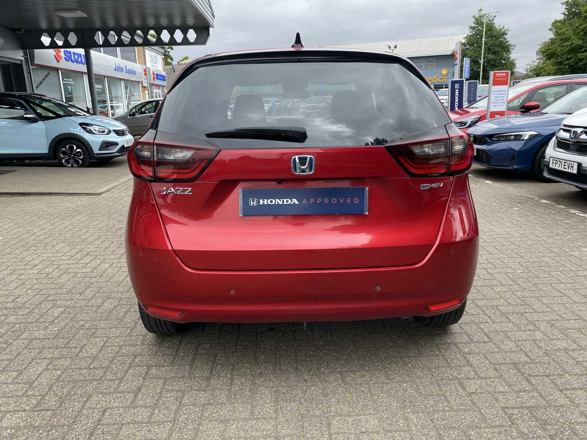 Vehicle image 6