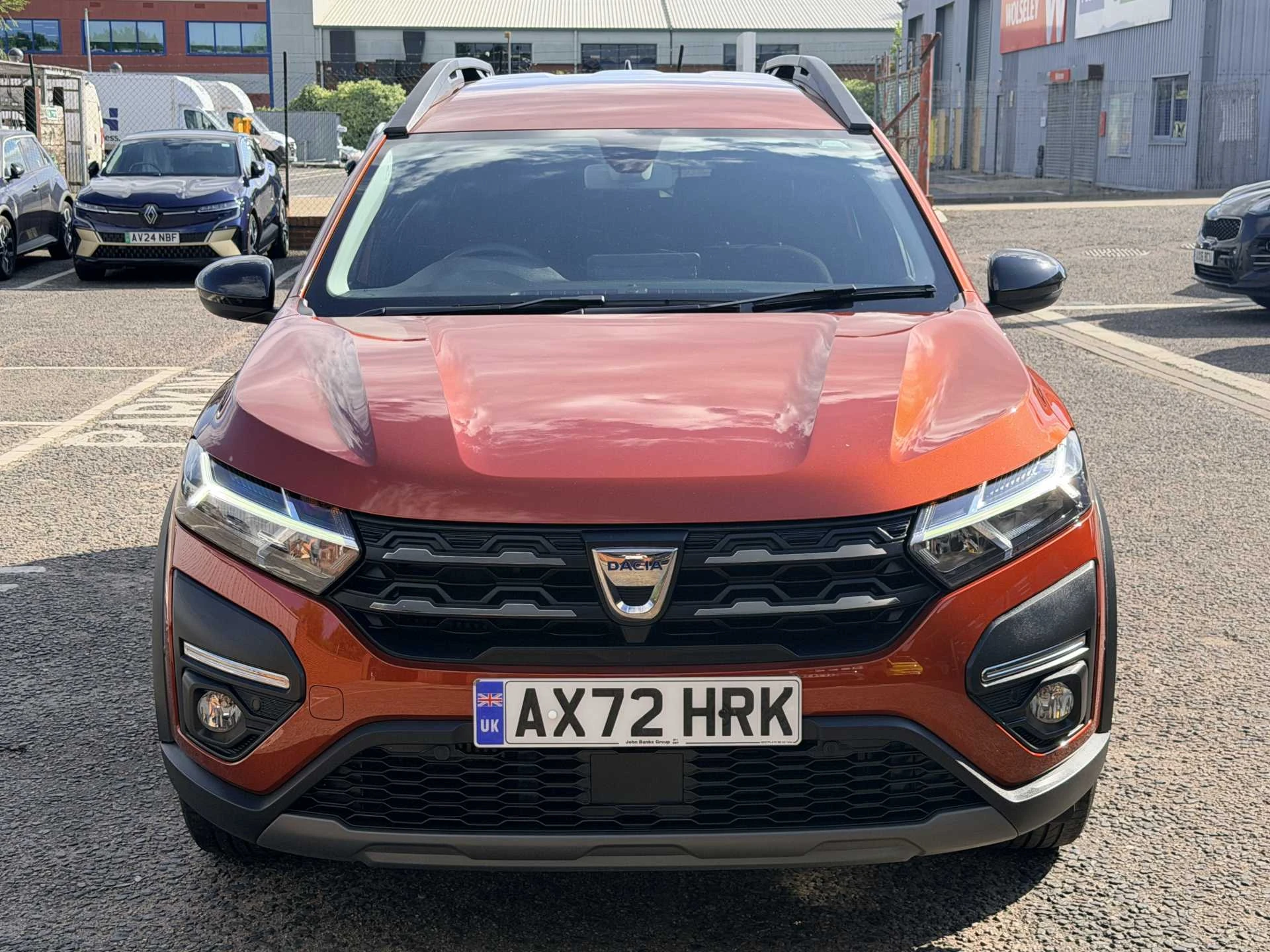 Vehicle image 6