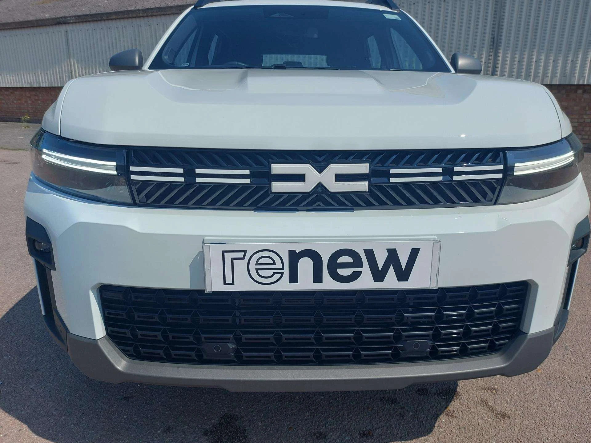 Vehicle image 6