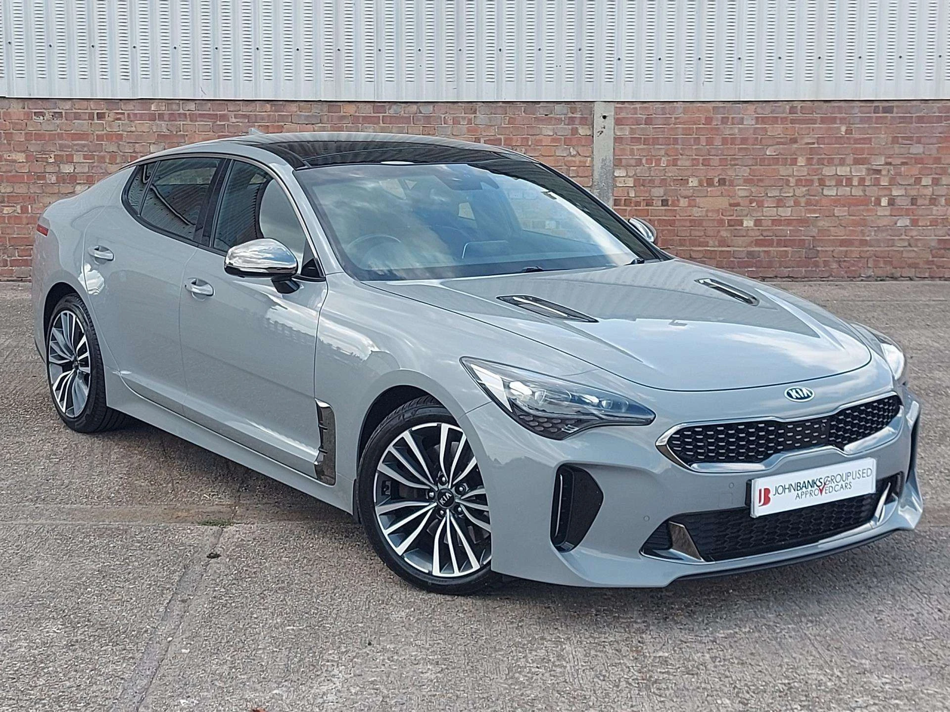 Vehicle image 4