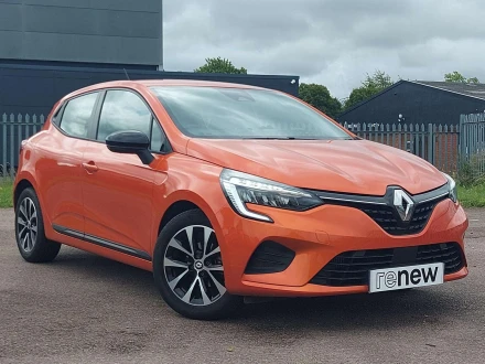 Renault Clio Listing Image