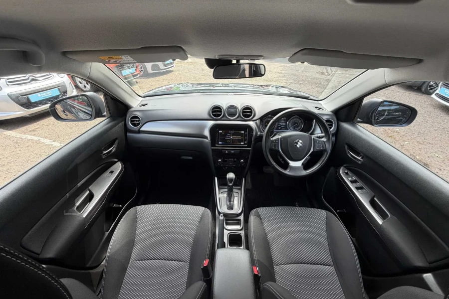Vehicle Image - 3