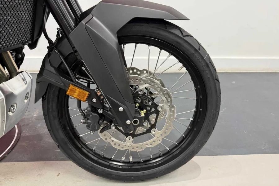 Vehicle Image - 3