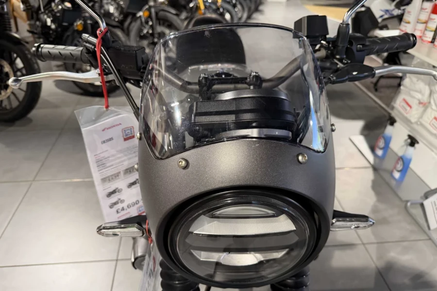 Vehicle Image - 3