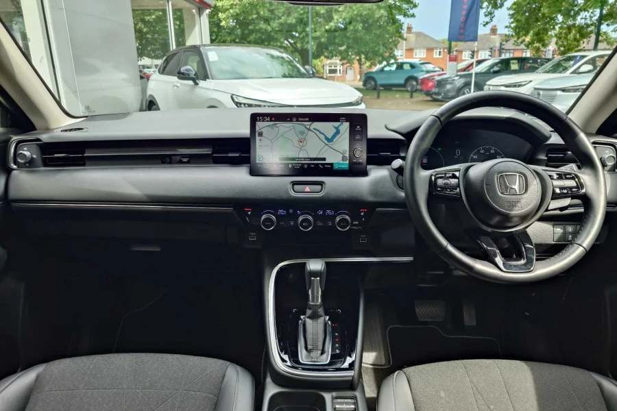 Vehicle Image - 3