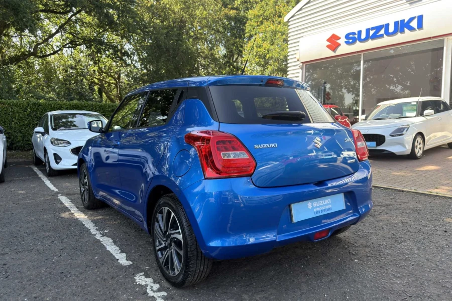 Vehicle Image - 2