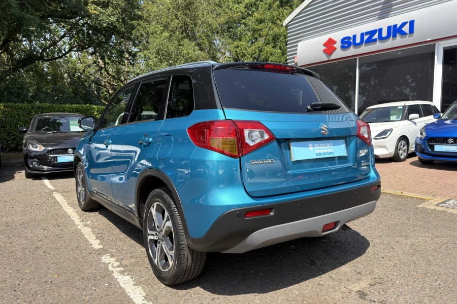 Vehicle Image - 2