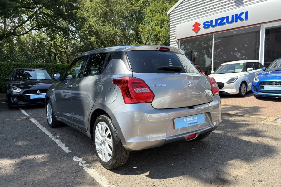 Vehicle Image - 2