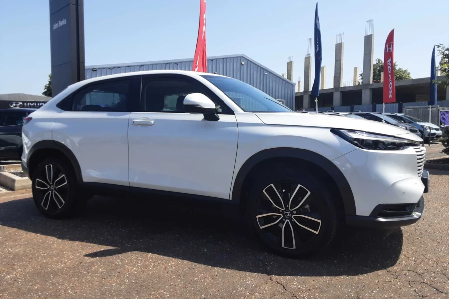 Vehicle Image - 2