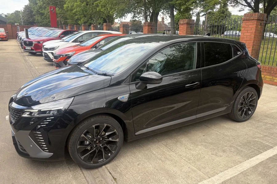 Vehicle Image - 2