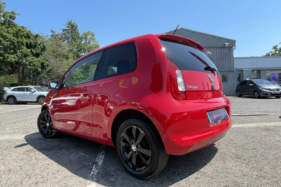 Vehicle Image - 2