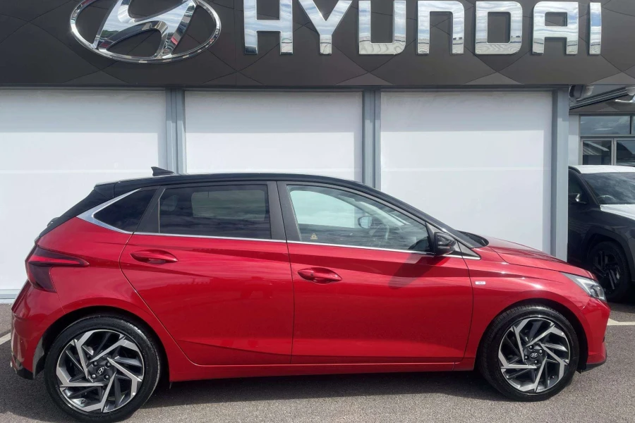 Vehicle Image - 1