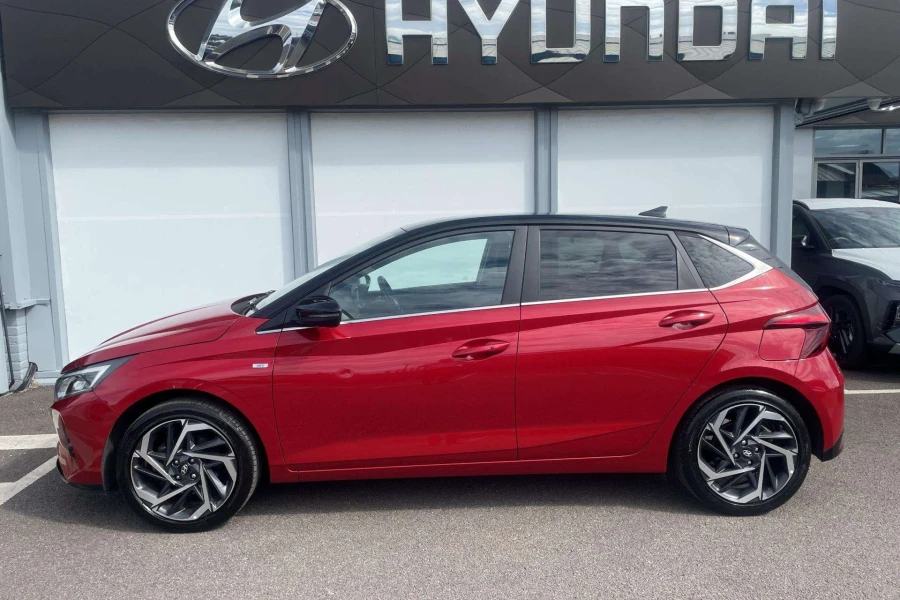 Vehicle Image - 2