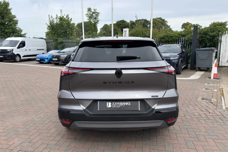 Vehicle Image - 2