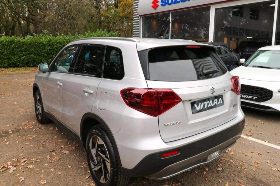 Vehicle Image - 2