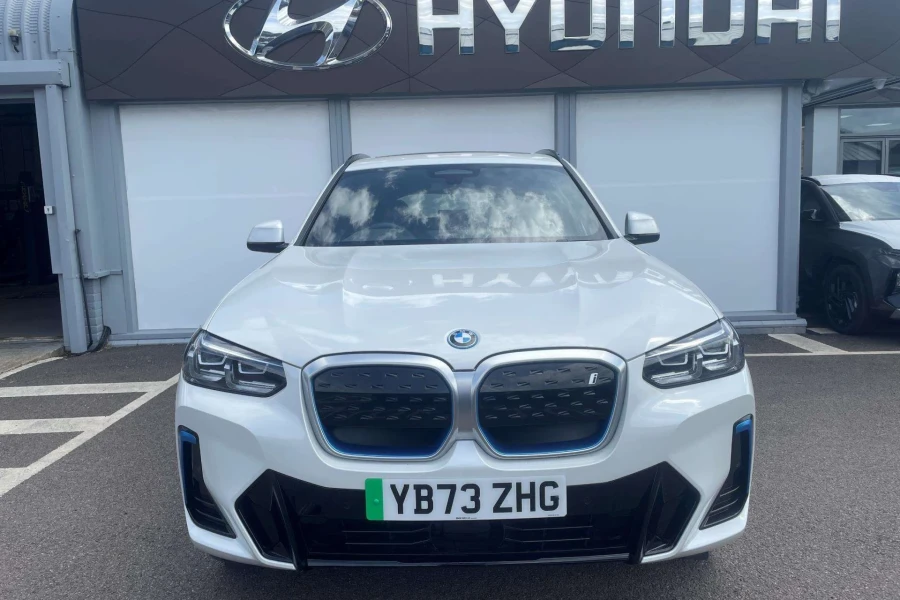 Vehicle Image - 3