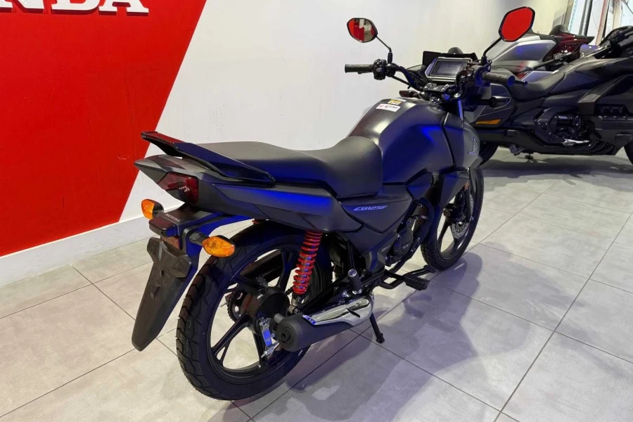 Vehicle Image - 2